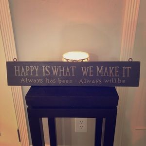 Rustic Farmhouse “Happy” sign.